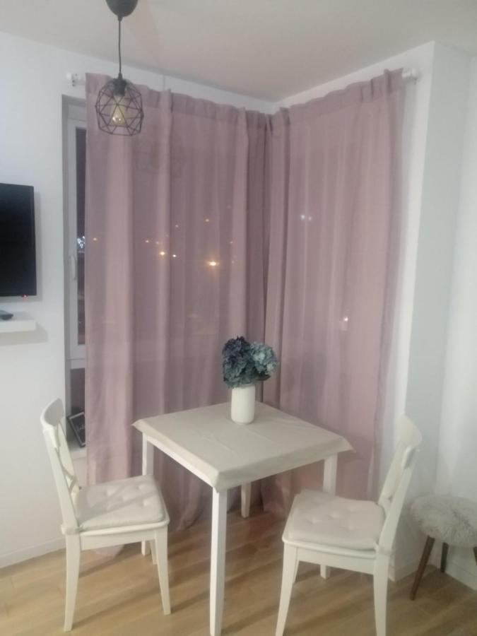 Apartman Viktoria Tuzla Exterior photo